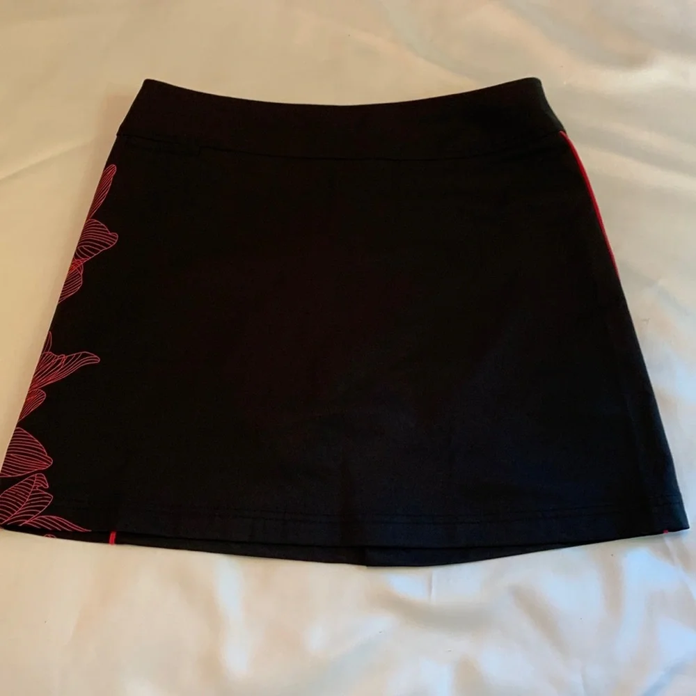 ADIDAS CLIMACOOL Skirt with attached inner tights. Size 6. Black and pink